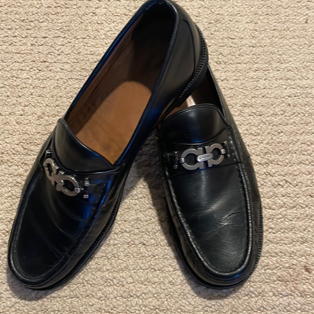 Ferrigamo mens dress shoes